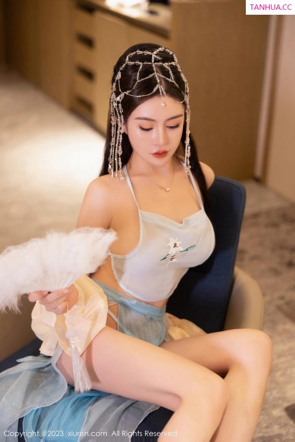   [XiuRen]高清写真图 2023.10.16 No.7514 唐宁宁 古装美腿第16张图片